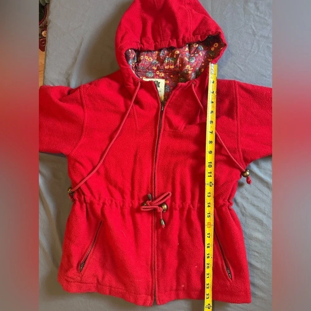 Girls GAP Authentic Vintage Red Coat with Hood and Drawstring Waist Size Medium